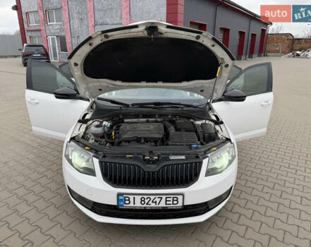 Білий Шкода Октавія, об'ємом двигуна 1.8 л та пробігом 192 тис. км за 10499 $, фото 47 на Automoto.ua