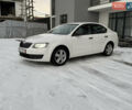 Білий Шкода Октавія, об'ємом двигуна 1.6 л та пробігом 157 тис. км за 10800 $, фото 1 на Automoto.ua