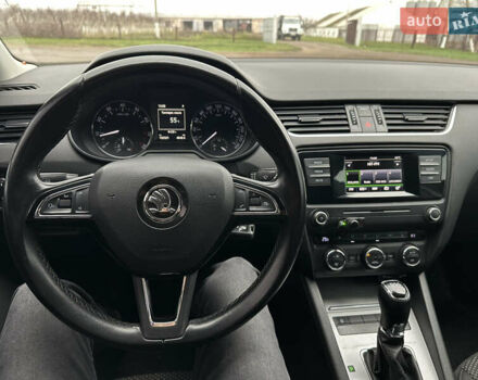 Білий Шкода Октавія, об'ємом двигуна 1.8 л та пробігом 190 тис. км за 12000 $, фото 15 на Automoto.ua