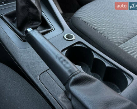 Белый Шкода Октавия, объемом двигателя 1.6 л и пробегом 207 тыс. км за 10499 $, фото 97 на Automoto.ua