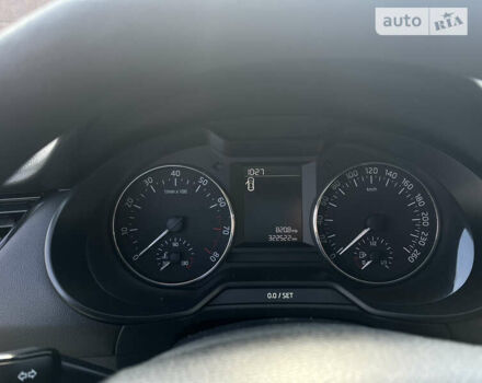 Белый Шкода Октавия, объемом двигателя 1.2 л и пробегом 322 тыс. км за 8300 $, фото 1 на Automoto.ua