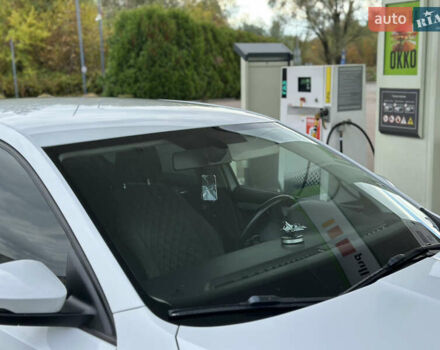 Білий Шкода Октавія, об'ємом двигуна 2 л та пробігом 265 тис. км за 11850 $, фото 13 на Automoto.ua