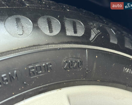 Белый Шкода Октавия, объемом двигателя 1.6 л и пробегом 207 тыс. км за 10499 $, фото 31 на Automoto.ua