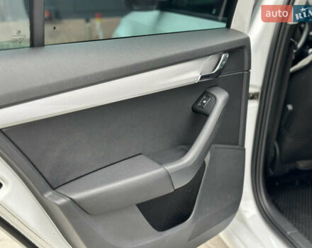 Білий Шкода Октавія, об'ємом двигуна 2 л та пробігом 265 тис. км за 11850 $, фото 58 на Automoto.ua