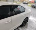 Білий Шкода Октавія, об'ємом двигуна 1.6 л та пробігом 230 тис. км за 10000 $, фото 4 на Automoto.ua