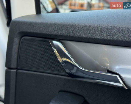 Белый Шкода Октавия, объемом двигателя 1.6 л и пробегом 207 тыс. км за 10499 $, фото 121 на Automoto.ua