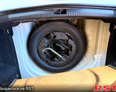 Белый Шкода Октавия, объемом двигателя 1.4 л и пробегом 135 тыс. км за 13000 $, фото 3 на Automoto.ua