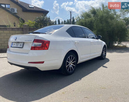 Білий Шкода Октавія, об'ємом двигуна 1.8 л та пробігом 230 тис. км за 11499 $, фото 4 на Automoto.ua