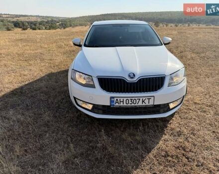 Белый Шкода Октавия, объемом двигателя 1.4 л и пробегом 136 тыс. км за 12000 $, фото 4 на Automoto.ua