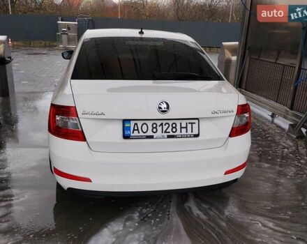 Білий Шкода Октавія, об'ємом двигуна 1.6 л та пробігом 230 тис. км за 10000 $, фото 6 на Automoto.ua