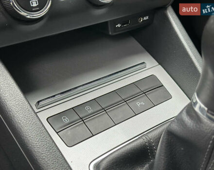 Білий Шкода Октавія, об'ємом двигуна 2 л та пробігом 265 тис. км за 11850 $, фото 56 на Automoto.ua