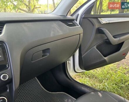 Белый Шкода Октавия, объемом двигателя 1.4 л и пробегом 187 тыс. км за 12500 $, фото 27 на Automoto.ua