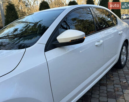 Белый Шкода Октавия, объемом двигателя 1.6 л и пробегом 207 тыс. км за 10499 $, фото 14 на Automoto.ua