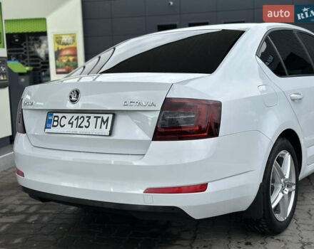 Білий Шкода Октавія, об'ємом двигуна 2 л та пробігом 265 тис. км за 11850 $, фото 37 на Automoto.ua