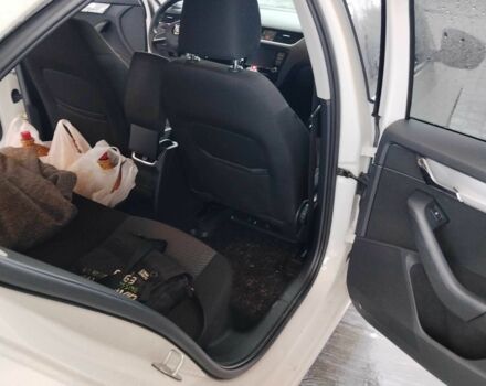 Білий Шкода Октавія, об'ємом двигуна 1.6 л та пробігом 238 тис. км за 10000 $, фото 16 на Automoto.ua