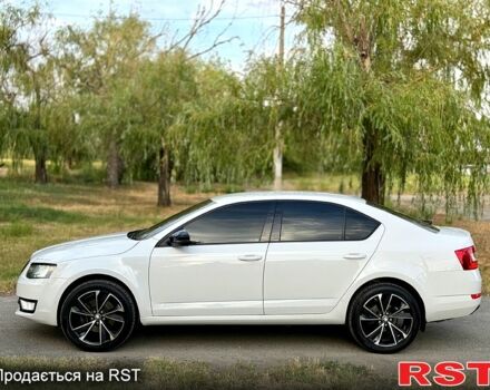 Белый Шкода Октавия, объемом двигателя 1.8 л и пробегом 220 тыс. км за 12999 $, фото 4 на Automoto.ua