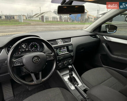 Білий Шкода Октавія, об'ємом двигуна 1.8 л та пробігом 190 тис. км за 12000 $, фото 10 на Automoto.ua