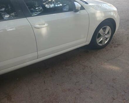 Белый Шкода Октавия, объемом двигателя 1.6 л и пробегом 167 тыс. км за 13300 $, фото 3 на Automoto.ua