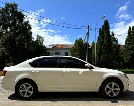 Белый Шкода Октавия, объемом двигателя 1.6 л и пробегом 214 тыс. км за 12450 $, фото 1 на Automoto.ua