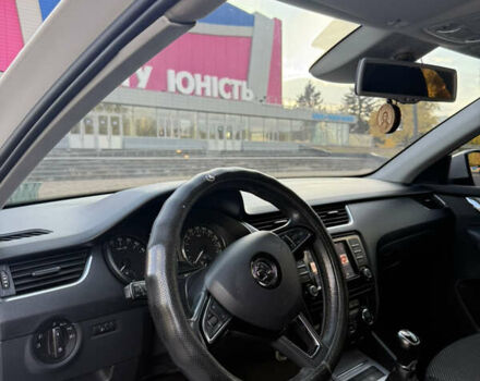 Шкода Октавия 2016 в Запорожье на Automoto.ua Белый Шкода Октавия, объемом двигателя 1.6 л и пробегом 272 тыс. км за 12500 $, фото 9 на Automoto.ua