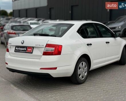 Білий Шкода Октавія, об'ємом двигуна 1.2 л та пробігом 270 тис. км за 8790 $, фото 7 на Automoto.ua