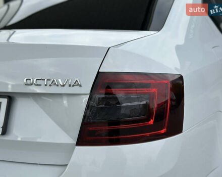 Білий Шкода Октавія, об'ємом двигуна 2 л та пробігом 265 тис. км за 11850 $, фото 39 на Automoto.ua