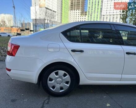 Білий Шкода Октавія, об'ємом двигуна 1.6 л та пробігом 120 тис. км за 12800 $, фото 10 на Automoto.ua