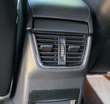 Шкода Октавия 2016 в Вознесенске на Automoto.ua Белый Шкода Октавия, объемом двигателя 1.97 л и пробегом 247 тыс. км за 16000 $, фото 18 на Automoto.ua