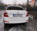 Білий Шкода Октавія, об'ємом двигуна 1.6 л та пробігом 230 тис. км за 10000 $, фото 7 на Automoto.ua