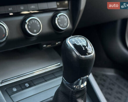 Белый Шкода Октавия, объемом двигателя 1.6 л и пробегом 207 тыс. км за 10499 $, фото 95 на Automoto.ua