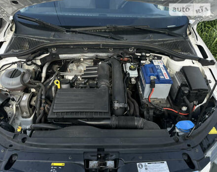 Белый Шкода Октавия, объемом двигателя 1.2 л и пробегом 322 тыс. км за 8300 $, фото 10 на Automoto.ua