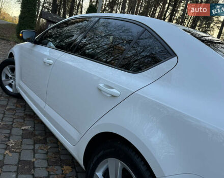 Белый Шкода Октавия, объемом двигателя 1.6 л и пробегом 207 тыс. км за 10499 $, фото 68 на Automoto.ua