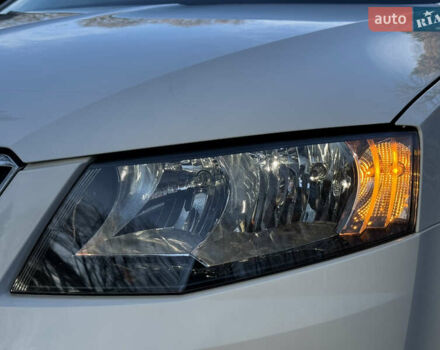 Белый Шкода Октавия, объемом двигателя 1.6 л и пробегом 207 тыс. км за 10499 $, фото 9 на Automoto.ua