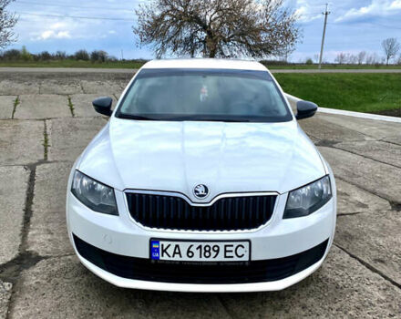 Білий Шкода Октавія, об'ємом двигуна 1.4 л та пробігом 173 тис. км за 9900 $, фото 1 на Automoto.ua