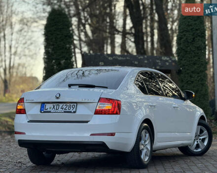 Белый Шкода Октавия, объемом двигателя 1.6 л и пробегом 207 тыс. км за 10499 $, фото 40 на Automoto.ua