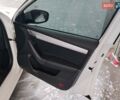 Білий Шкода Октавія, об'ємом двигуна 1.6 л та пробігом 230 тис. км за 10000 $, фото 16 на Automoto.ua