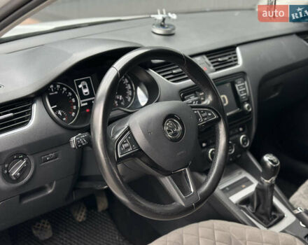 Білий Шкода Октавія, об'ємом двигуна 2 л та пробігом 265 тис. км за 11850 $, фото 45 на Automoto.ua