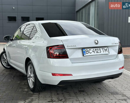 Білий Шкода Октавія, об'ємом двигуна 2 л та пробігом 265 тис. км за 11850 $, фото 29 на Automoto.ua