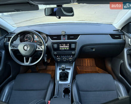 Белый Шкода Октавия, объемом двигателя 2 л и пробегом 163 тыс. км за 13999 $, фото 41 на Automoto.ua