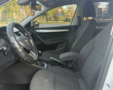 Шкода Октавия 2016 в Запорожье на Automoto.ua Белый Шкода Октавия, объемом двигателя 1.6 л и пробегом 272 тыс. км за 12500 $, фото 17 на Automoto.ua