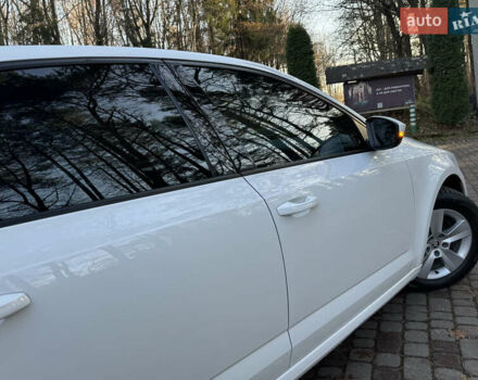 Белый Шкода Октавия, объемом двигателя 1.6 л и пробегом 207 тыс. км за 10499 $, фото 53 на Automoto.ua