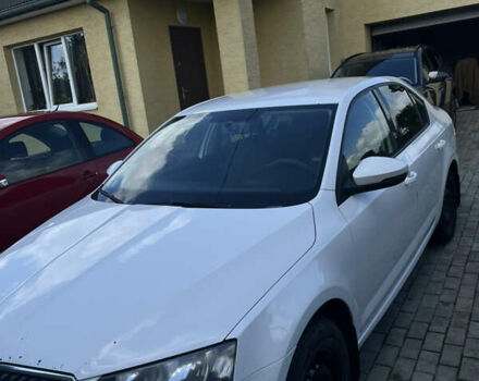 Белый Шкода Октавия, объемом двигателя 1.2 л и пробегом 322 тыс. км за 8300 $, фото 5 на Automoto.ua