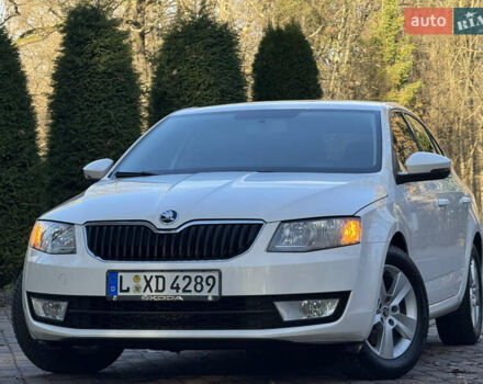 Белый Шкода Октавия, объемом двигателя 1.6 л и пробегом 207 тыс. км за 10499 $, фото 4 на Automoto.ua