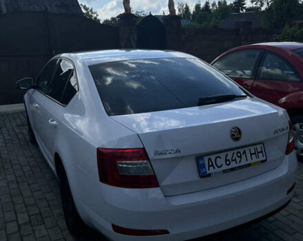 Белый Шкода Октавия, объемом двигателя 1.2 л и пробегом 322 тыс. км за 8300 $, фото 4 на Automoto.ua