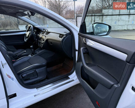 Белый Шкода Октавия, объемом двигателя 2 л и пробегом 163 тыс. км за 13999 $, фото 32 на Automoto.ua