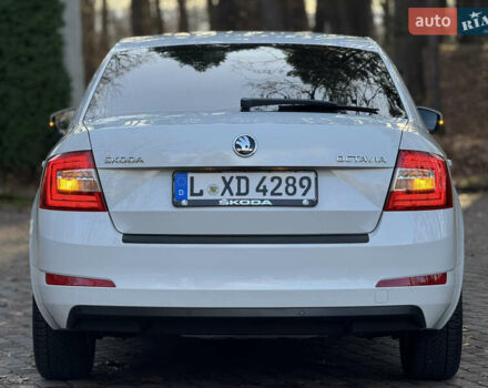 Белый Шкода Октавия, объемом двигателя 1.6 л и пробегом 207 тыс. км за 10499 $, фото 38 на Automoto.ua