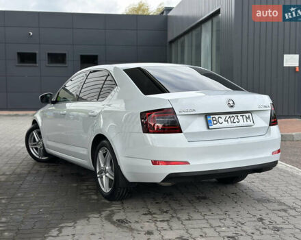 Білий Шкода Октавія, об'ємом двигуна 2 л та пробігом 265 тис. км за 11850 $, фото 28 на Automoto.ua