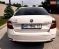 Белый Шкода Октавия, объемом двигателя 1.97 л и пробегом 215 тыс. км за 14990 $, фото 3 на Automoto.ua