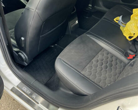 Белый Шкода Октавия, объемом двигателя 1.6 л и пробегом 268 тыс. км за 14500 $, фото 9 на Automoto.ua