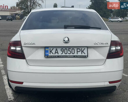 Білий Шкода Октавія, об'ємом двигуна 1.4 л та пробігом 229 тис. км за 12900 $, фото 5 на Automoto.ua